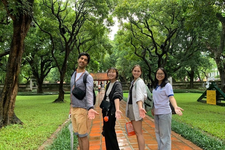 Những câu chuyện Hà Nội được kể chậm