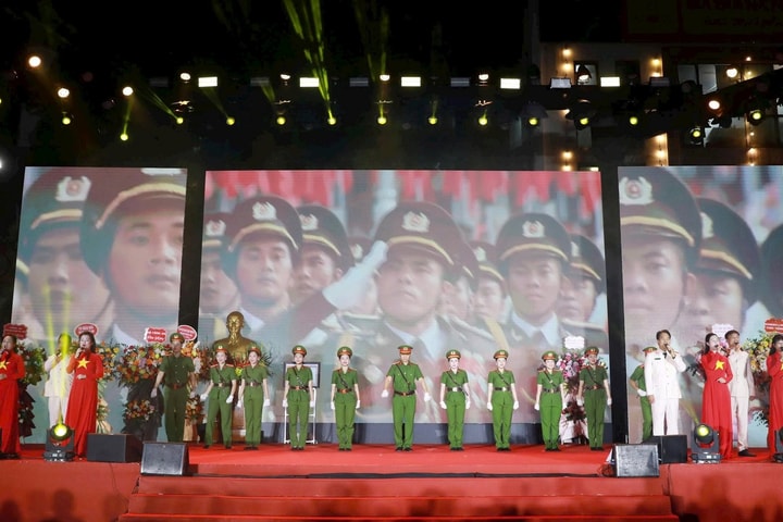 Hà Nội triển khai phong trào thi đua “Toàn dân bảo vệ an ninh Tổ quốc”