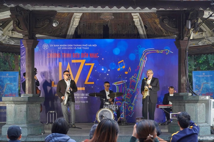 Âm nhạc cuối tuần: Khi giai điệu chào xuân lan tỏa giữa không gian văn hóa Thủ đô