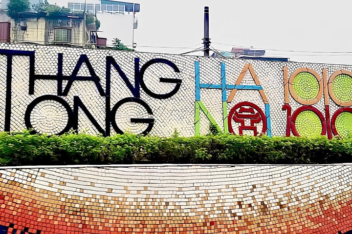 "Con đường gốm sứ" lặng lẽ hòa vào nhịp sống hiện đại của Thủ đô