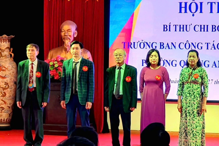 Chân dung người Bí thư Chi bộ tận tâm vì sự phát triển chung tại phường Tây Hồ