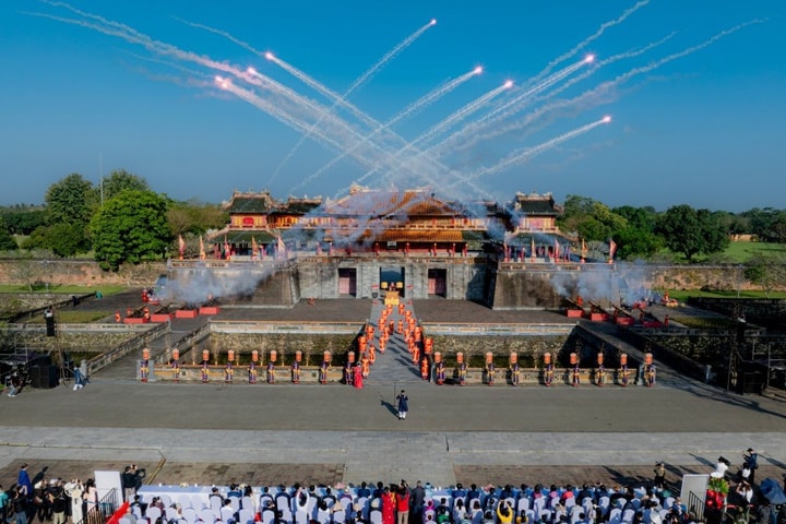 Thành phố Huế được vinh danh “Điểm đến trong nước của năm 2025”