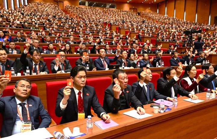 Thông cáo báo chí về ngày làm việc thứ tư Đại hội đại biểu toàn quốc lần thứ XIV của Đảng