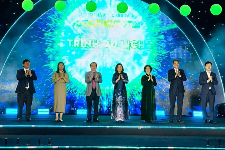 Get on Hanoi 2026: Khởi động năm du lịch xanh trong kỷ nguyên mới