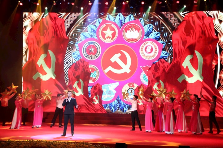 Nhiều chương trình nghệ thuật phong phú, đặc sắc phục vụ Nhân dân đón Tết Nguyên đán Bính Ngọ