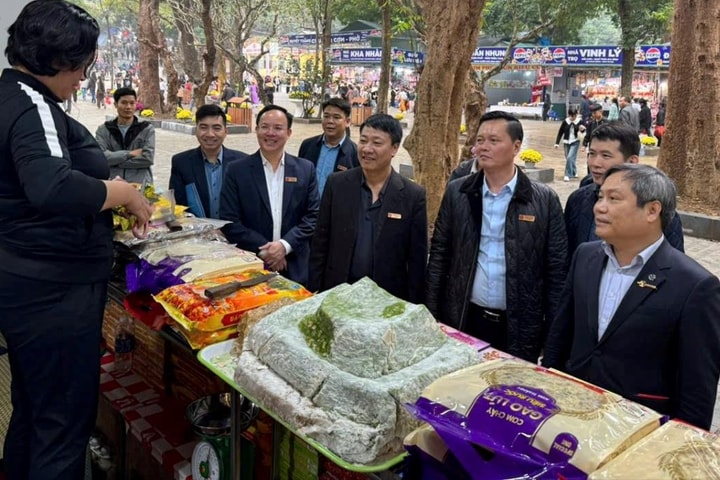 Chủ tịch UBND TP Hà Nội kiểm tra công tác chuẩn bị Lễ hội chùa Hương 2026