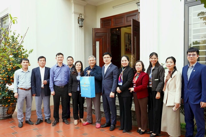 Hà Nội: Hơn 1.300 tỷ đồng quà Tết đến với các đối tượng chính sách