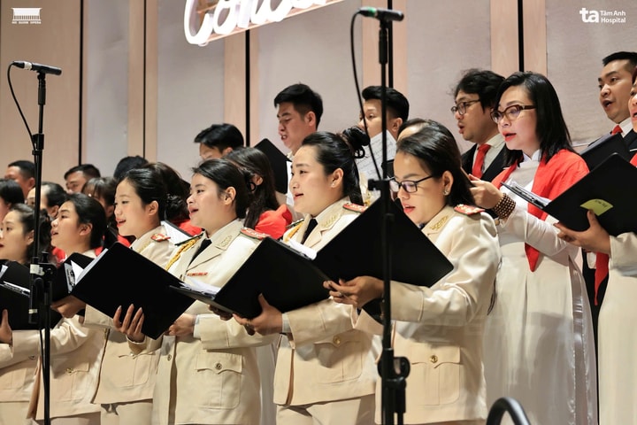 Rộn ràng hòa nhạc New Year Concert 2026 tại Nhà hát Hồ Gươm