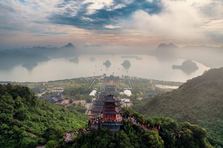 Quần thể danh thắng và khảo cổ Tam Chúc đón danh hiệu Di tích Quốc gia đặc biệt