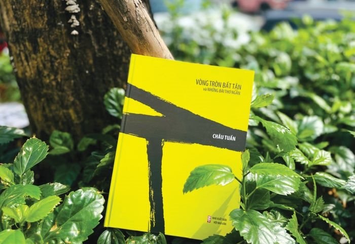 Châu Tuấn - một giọng thơ lạ giàu liên tưởng siêu nghiệm