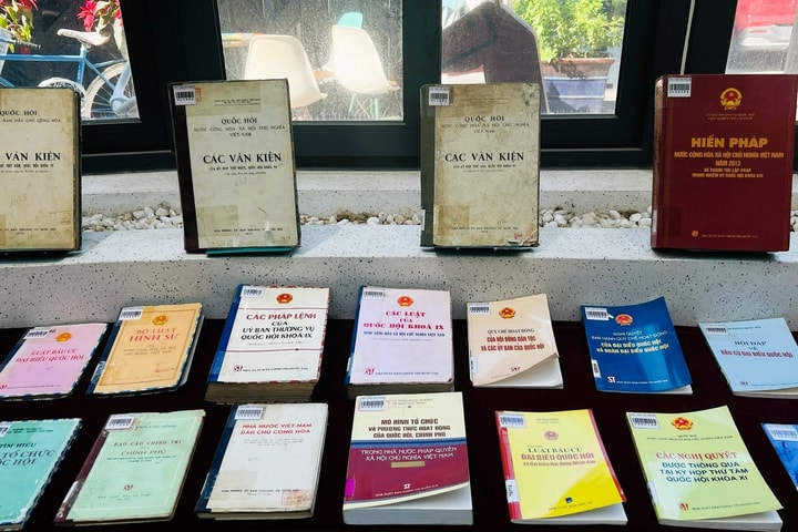 Trưng bày hơn 300 tài liệu về Quốc hội Việt Nam trong tiến trình đổi mới và hội nhập