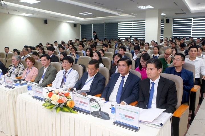 Bệnh viện Trung ương Huế “Phát triển khoa học, công nghệ, đổi mới sáng tạo và chuyển đổi số y tế”