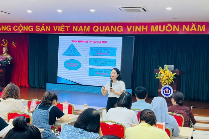 Phường Cửa Nam tổ chức tập huấn về an toàn thực phẩm, hướng tới xây dựng môi trường thực phẩm an toàn, lành mạnh