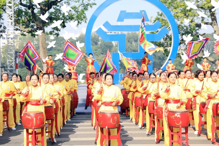 Từ quản lý đến “quản trị và kiến tạo” văn hóa Thủ đô Hà Nội