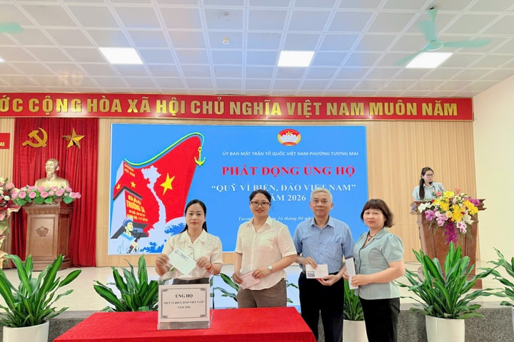 Phường Tương Mai tiếp tục ủng hộ “Quỹ Vì biển, đảo Việt Nam” năm 2026