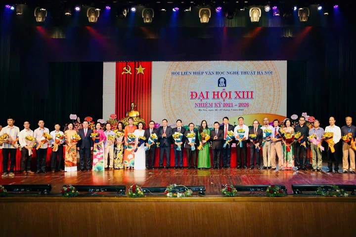 Thi đua chào mừng Đại hội các Hội chuyên ngành tiến tới Đại hội đại biểu Hội Liên hiệp VHNT Hà Nội lần thứ XIV