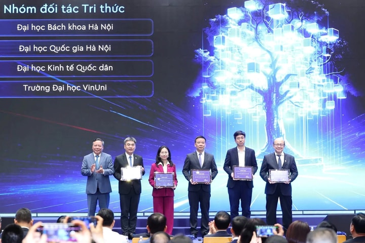 Đưa tri thức, công nghệ và văn hóa thành “hạt nhân” bứt phá của Thủ đô Hà Nội