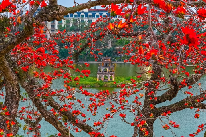 Hà Nội – một trong 10 thành phố rực rỡ sắc màu nhất thế giới