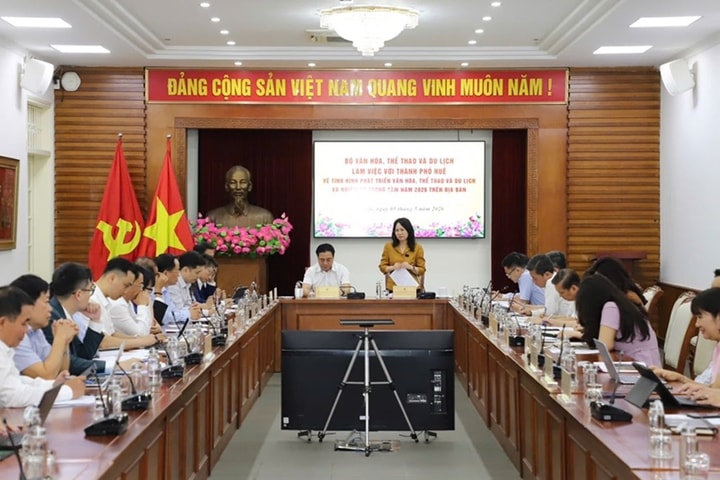 Xây dựng Huế trở thành trung tâm sáng tạo văn học nghệ thuật đặc sắc, hình mẫu “Đô thị di sản"