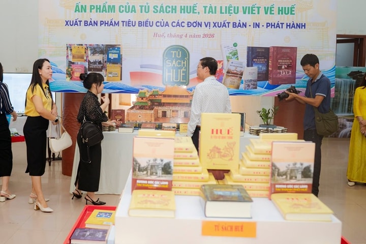 “Thiết lập và phát triển Tủ sách Huế” gắn với bảo tồn và phát huy giá trị di sản văn hóa
