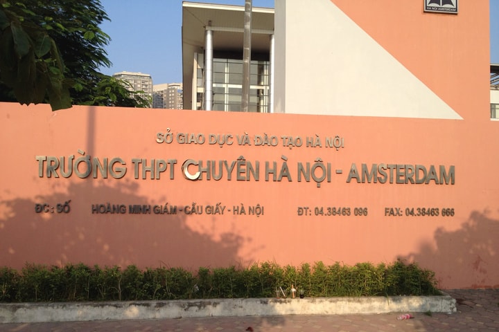 Hai trường THPT của Hà Nội trở thành trường chuyên tiệm cận chuẩn quốc tế