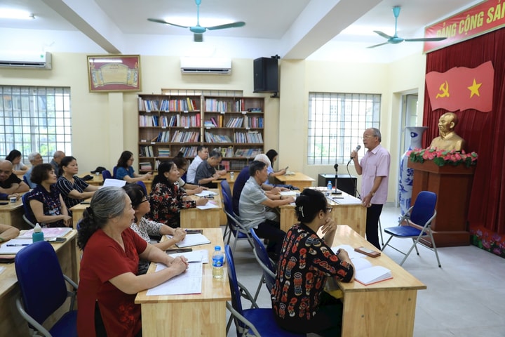 Hà Nội thí điểm xây dựng “Đảng viên số, Chi bộ số” hướng tới “Đảng bộ số”