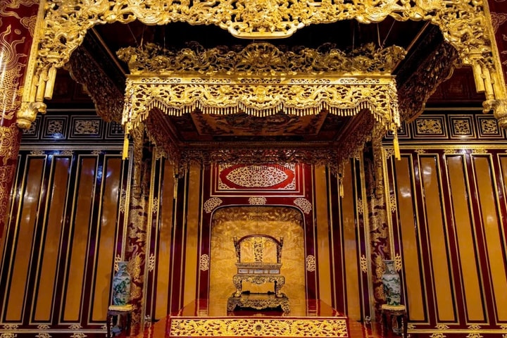 Phục chế Bảo vật Quốc gia “Ngai vua triều Nguyễn” đúng nguyên bản sau sự cố bị phá hoại