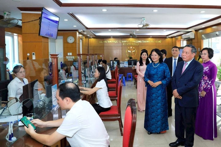 Hình thành phương thức quản trị trực tiếp từ thành phố đến xã, phường