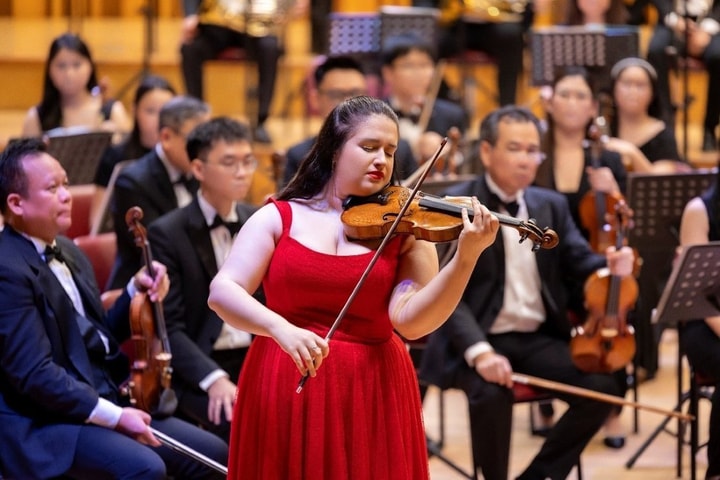 Nhà hát Hồ Gươm đón dàn nghệ sĩ quốc tế danh tiếng trong đêm nhạc "Frozen Fire"