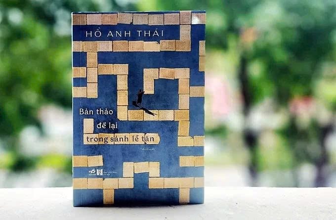 Tiểu thuyết “Bản thảo để lại trong sảnh lễ tân” của Hồ Anh Thái sắp được xuất bản bằng tiếng Trung