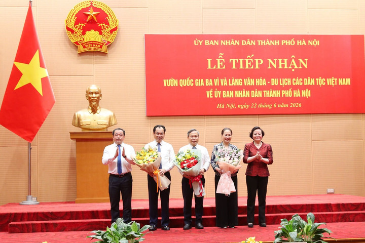 Hà Nội tiếp nhận quản lí Vườn quốc gia Ba Vì và Làng Văn hóa - Du lịch các dân tộc Việt Nam