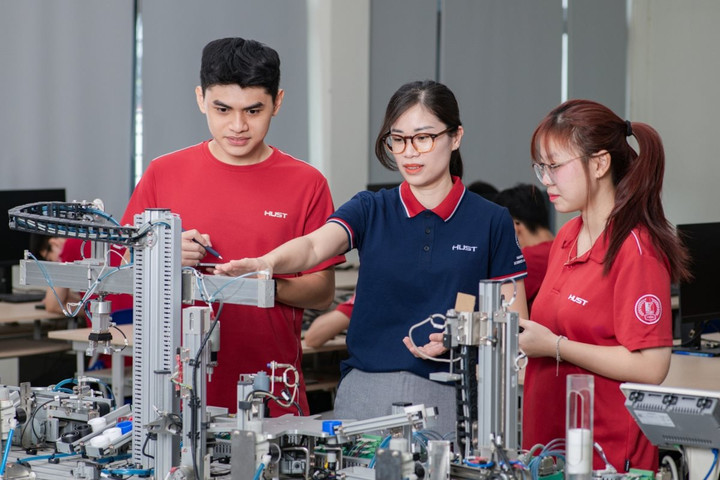 Khơi thông chính sách hỗ trợ nguồn nhân lực chất lượng cao, tạo đà giải bài toán lớn của Hà Nội