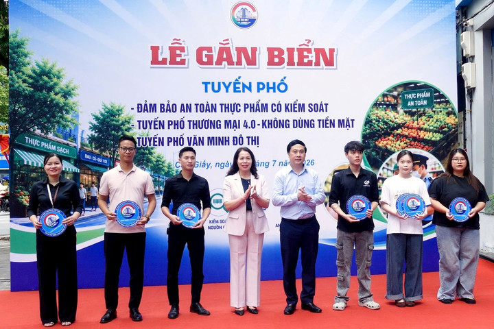 Mô hình tuyến phố “3 trong 1” tại phường Cầu Giấy: Khi công nghệ song hành cùng văn minh đô thị