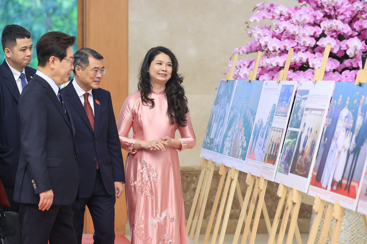 Khẳng định tầm nhìn chiến lược về phát triển văn hóa Việt Nam
