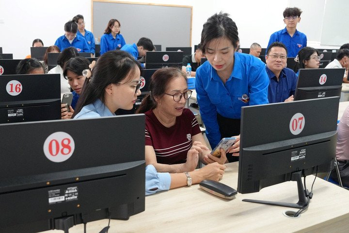 Hà Nội mở đợt cao điểm 100 ngày tháo gỡ điểm nghẽn, tăng tốc chuyển đổi số