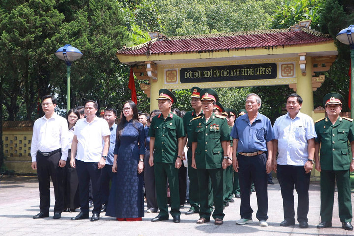 [Video] “Khúc quân hành” năm 2026: Một thập kỷ bền bỉ lan toả nghĩa tình đền ơn đáp nghĩa