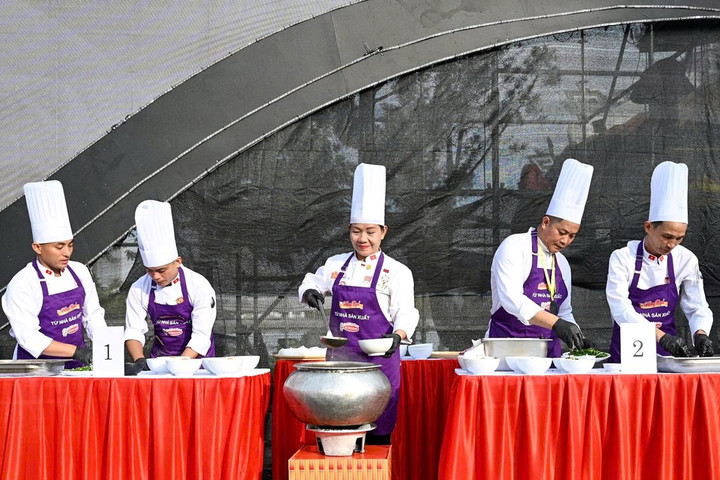 Đặc sắc chương trình nghệ thuật Bún Bò Huế “Huyền tích Vân Cù và bản giao hưởng Hương Ngự”
