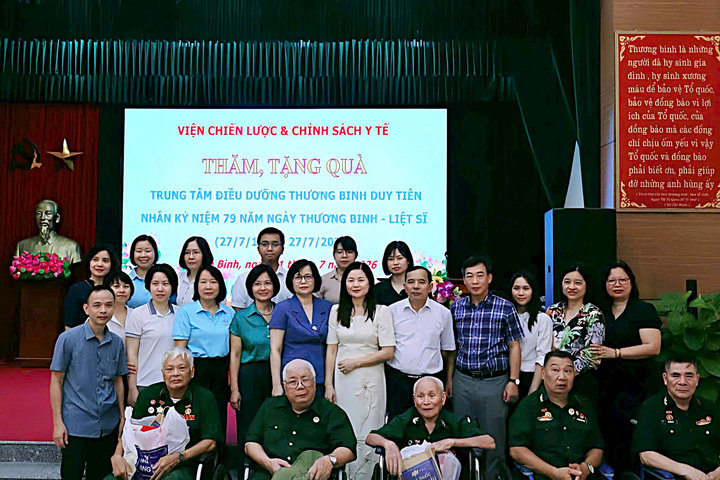 Đội ngũ y tế trẻ đồng hành chăm sóc thương binh, bệnh binh: Hành trình xoa dịu “vết thương chiến tranh” bằng nghĩa tình và lòng biết ơn