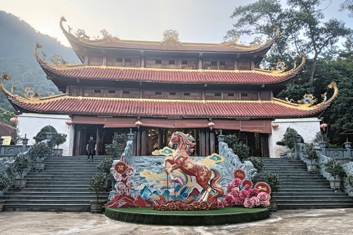 Khoảng lặng phía Tây Hà Nội