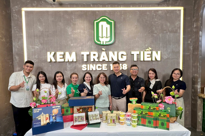 Phường Cửa Nam dấu ấn 100 ngày chuyển đổi số: Đưa “Vị ký ức kem Tràng Tiền” bùng nổ trên không gian mạng