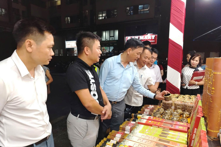 Phường Phú Lương khai mạc hội chợ kết nối sản phẩm OCOP và làng nghề truyền thống năm 2026