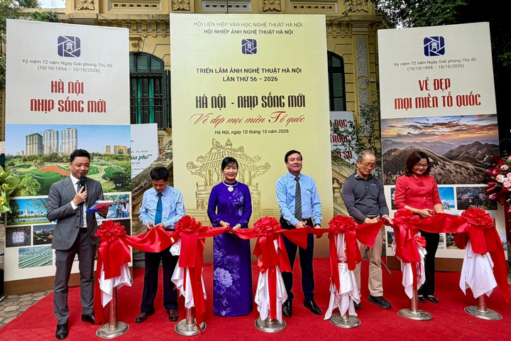 “Nhịp sống mới" của Thủ đô được kể qua ống kính nhiếp ảnh
