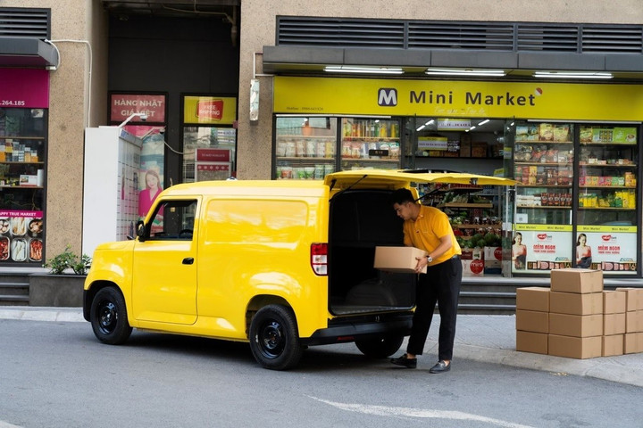 Đầu tư nhẹ, sinh lời dài lâu từ xe điện: Lối đi thông minh của dân vận tải thời bão giá